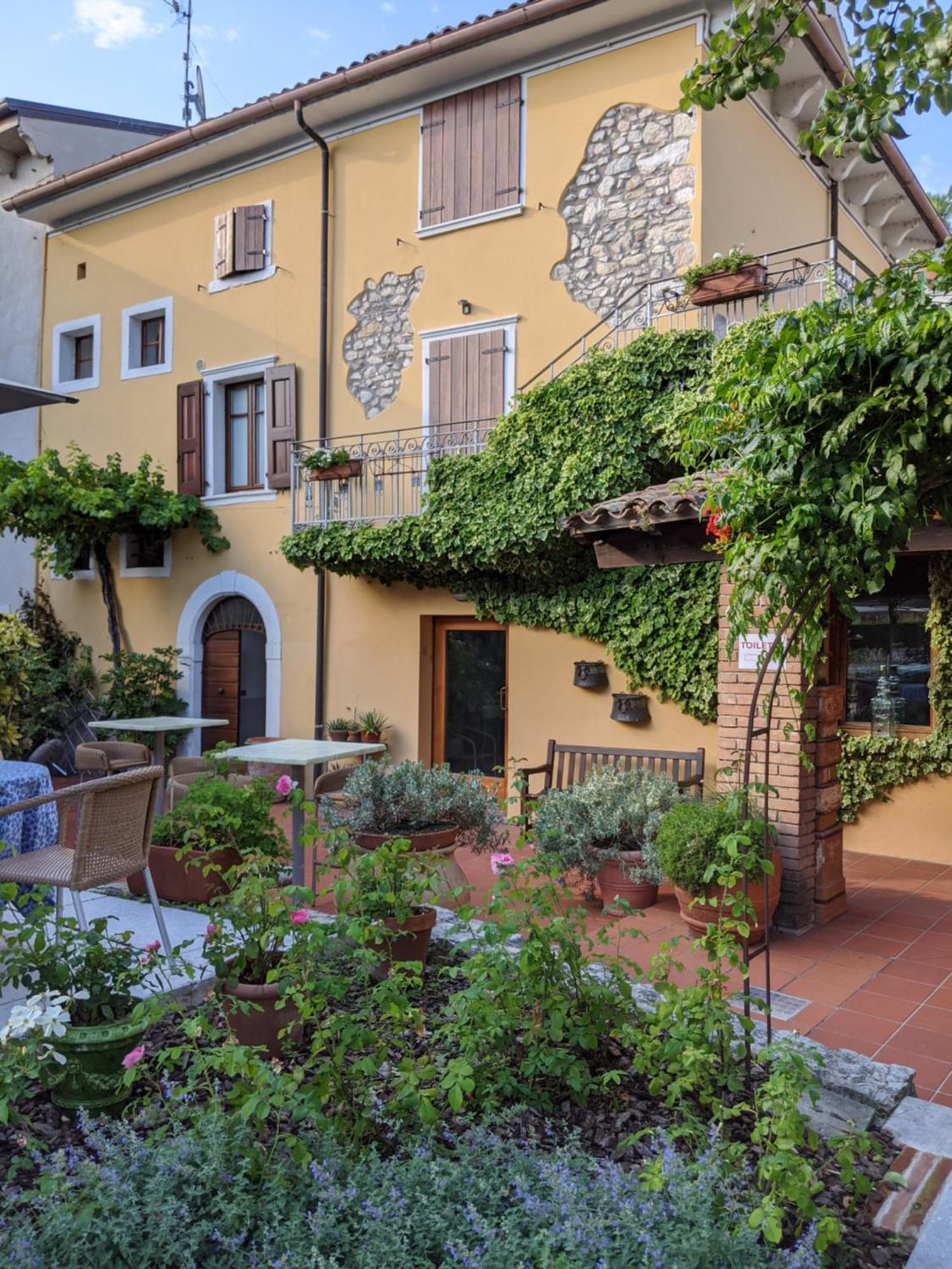 Regina Adelaide & Hotel 4*