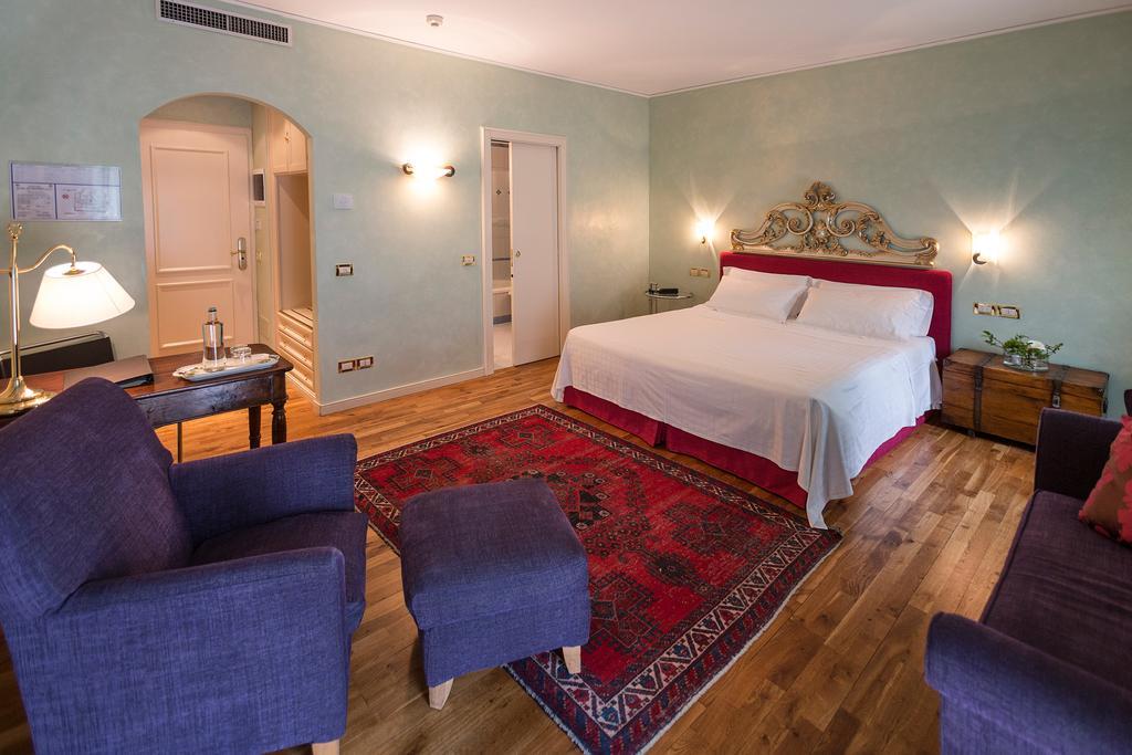 Regina Adelaide & 4* Garda (Verona)