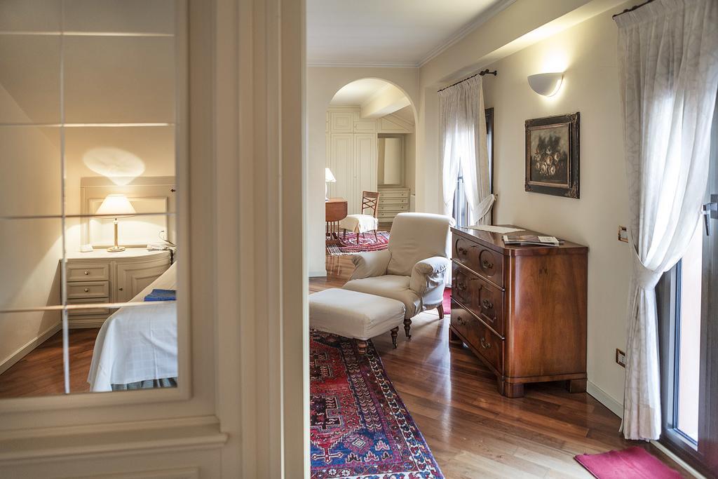 Hotel Regina Adelaide & 4*