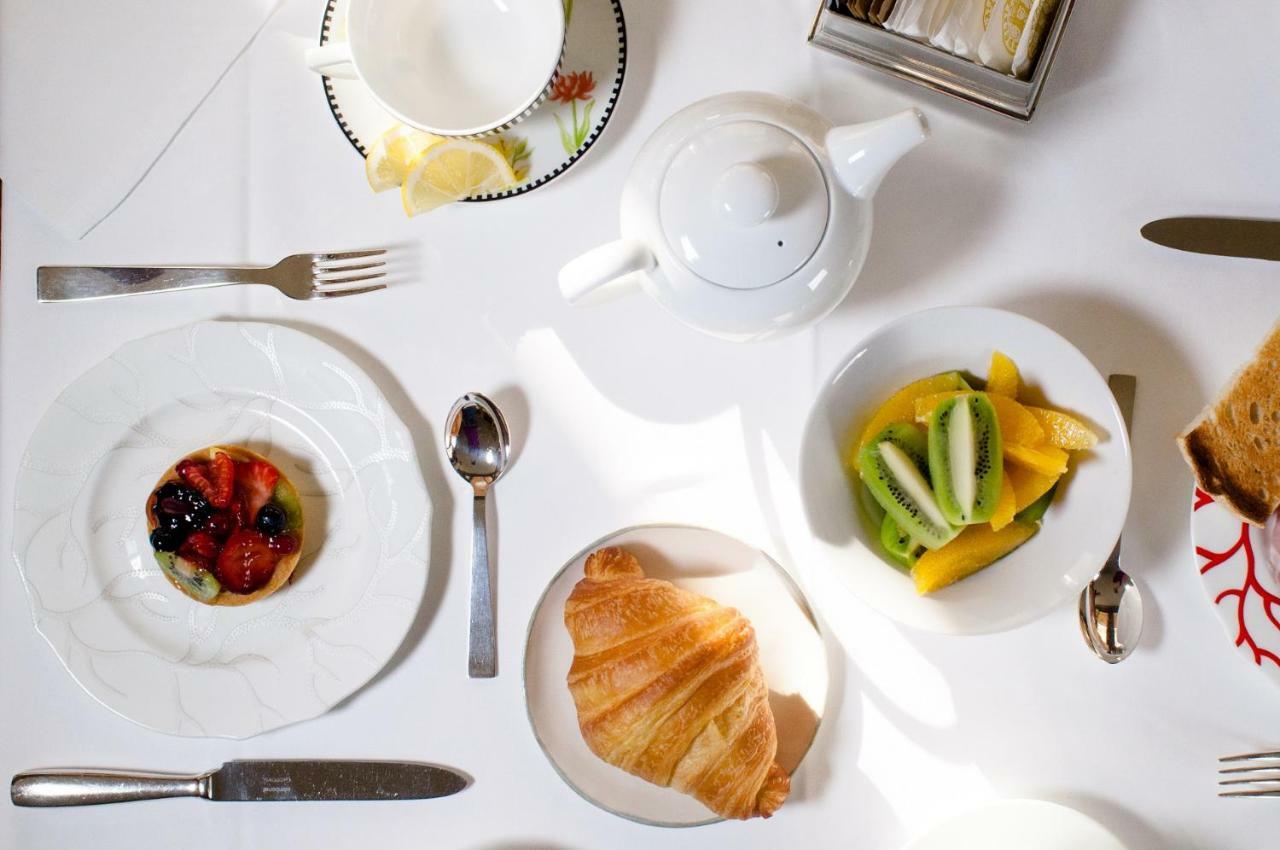 Hotel Regina Adelaide & 4*